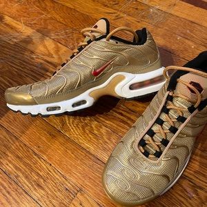 Gold Nike Airmax 97s